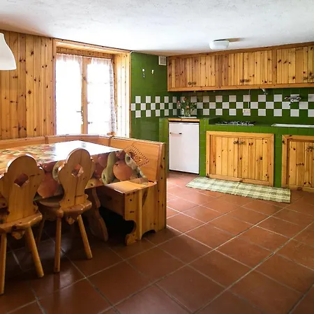 Tipica Casa Di Montagna In Loc. Melignon -