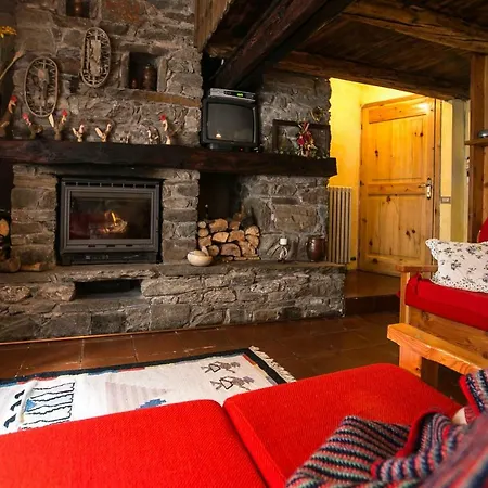 Tipica Casa Di Montagna In Loc. Melignon - Nyaraló *