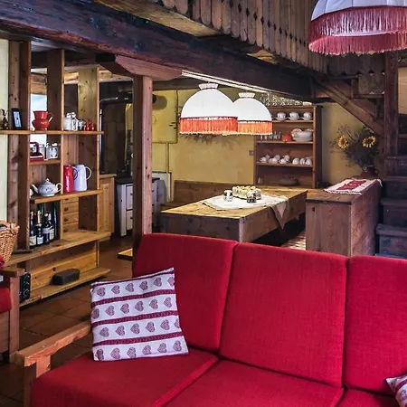 Tipica Casa Di Montagna In Loc. Melignon -