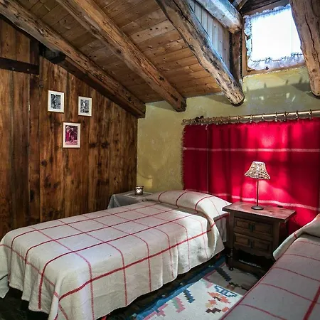 Tipica Casa Di Montagna In Loc. Melignon - Nyaraló *